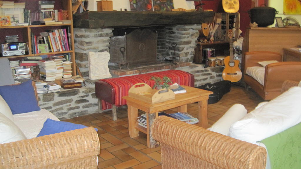La Trobada Otel Escaro Dış mekan fotoğraf