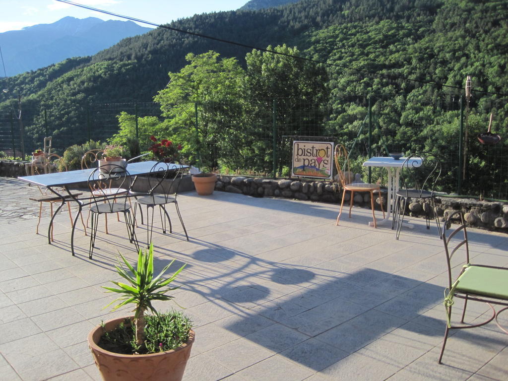 La Trobada Otel Escaro Dış mekan fotoğraf